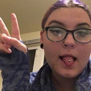 Meet your Posher, Julie